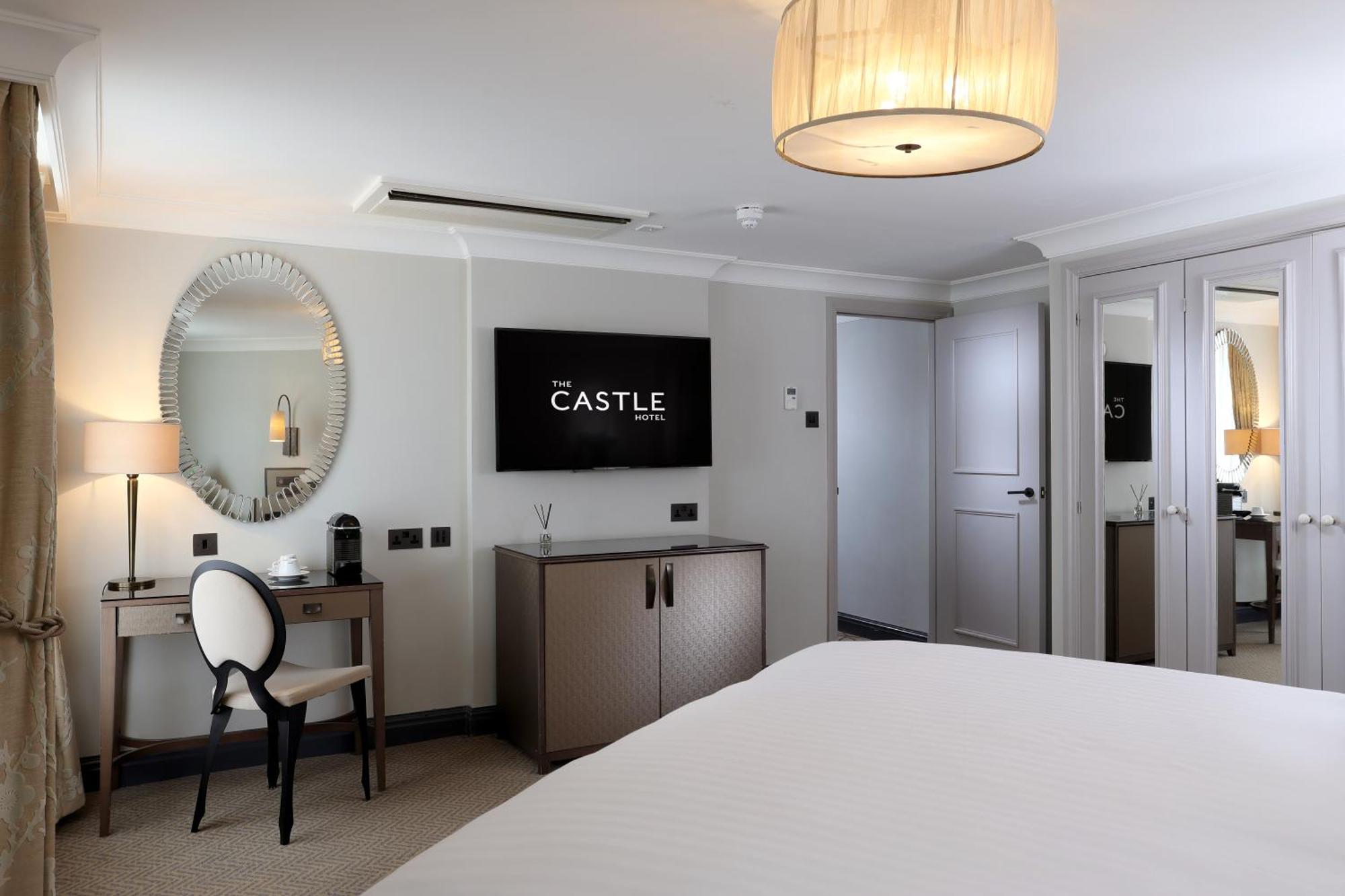 Hotel Castle 4*